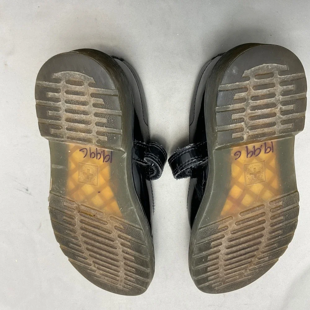 Dr. Martens Polly Mary Jane Kids Size 1 Black Patent Leather T-Strap Shoes